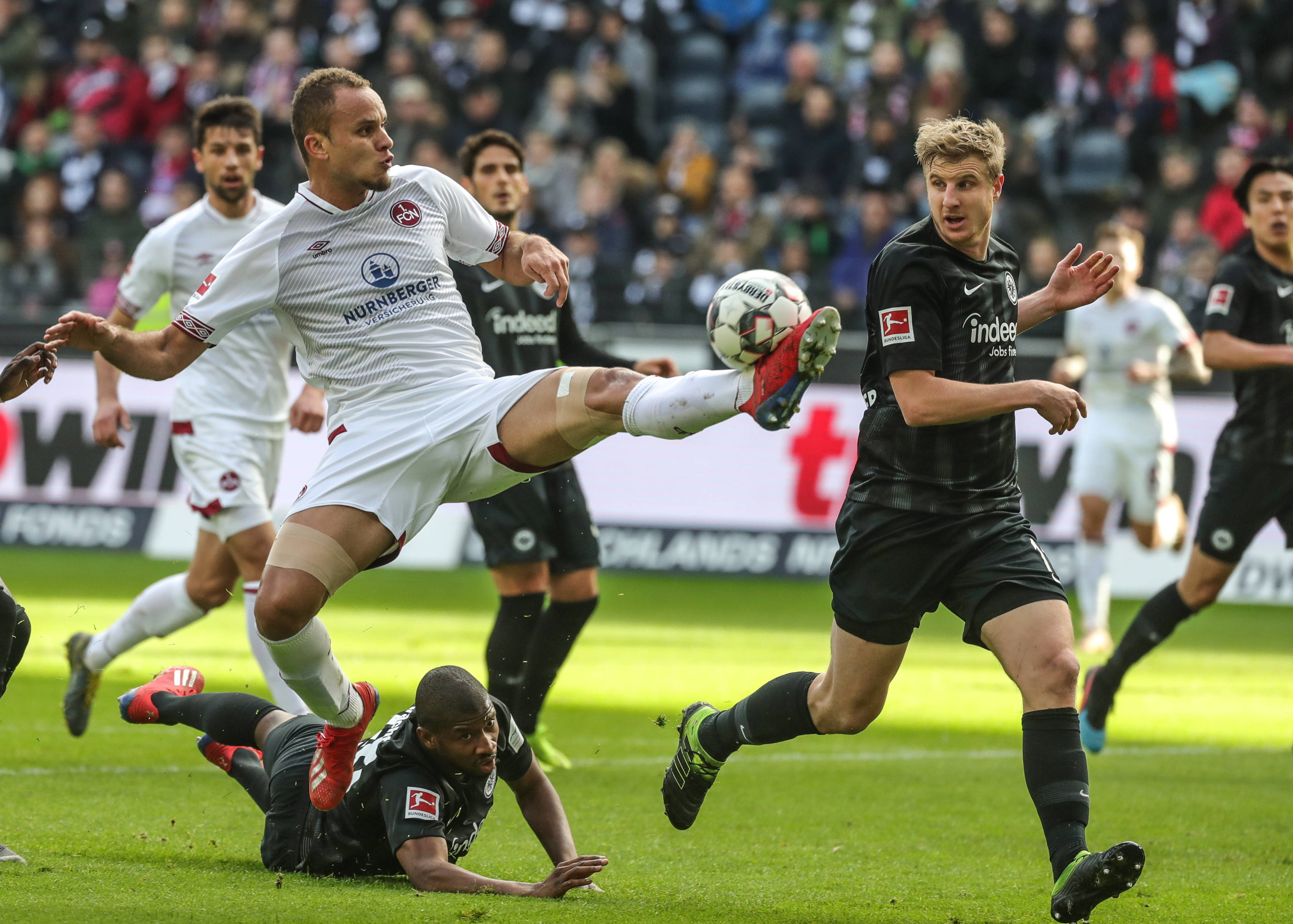 等待不是被 等待不是被