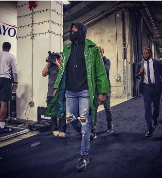 脚出球的过 脚出球的过